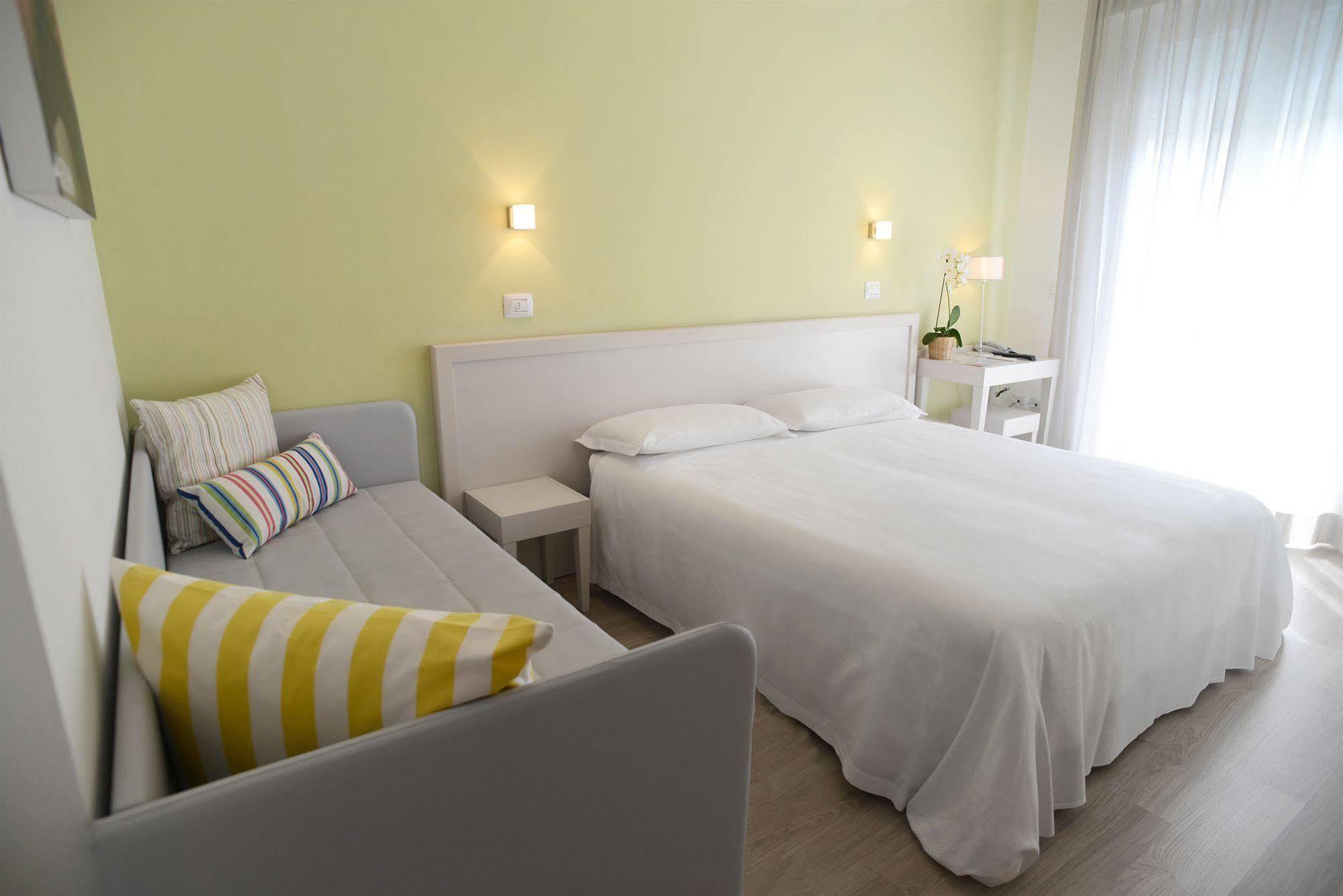Maree Hotel Cesenatico Exterior foto